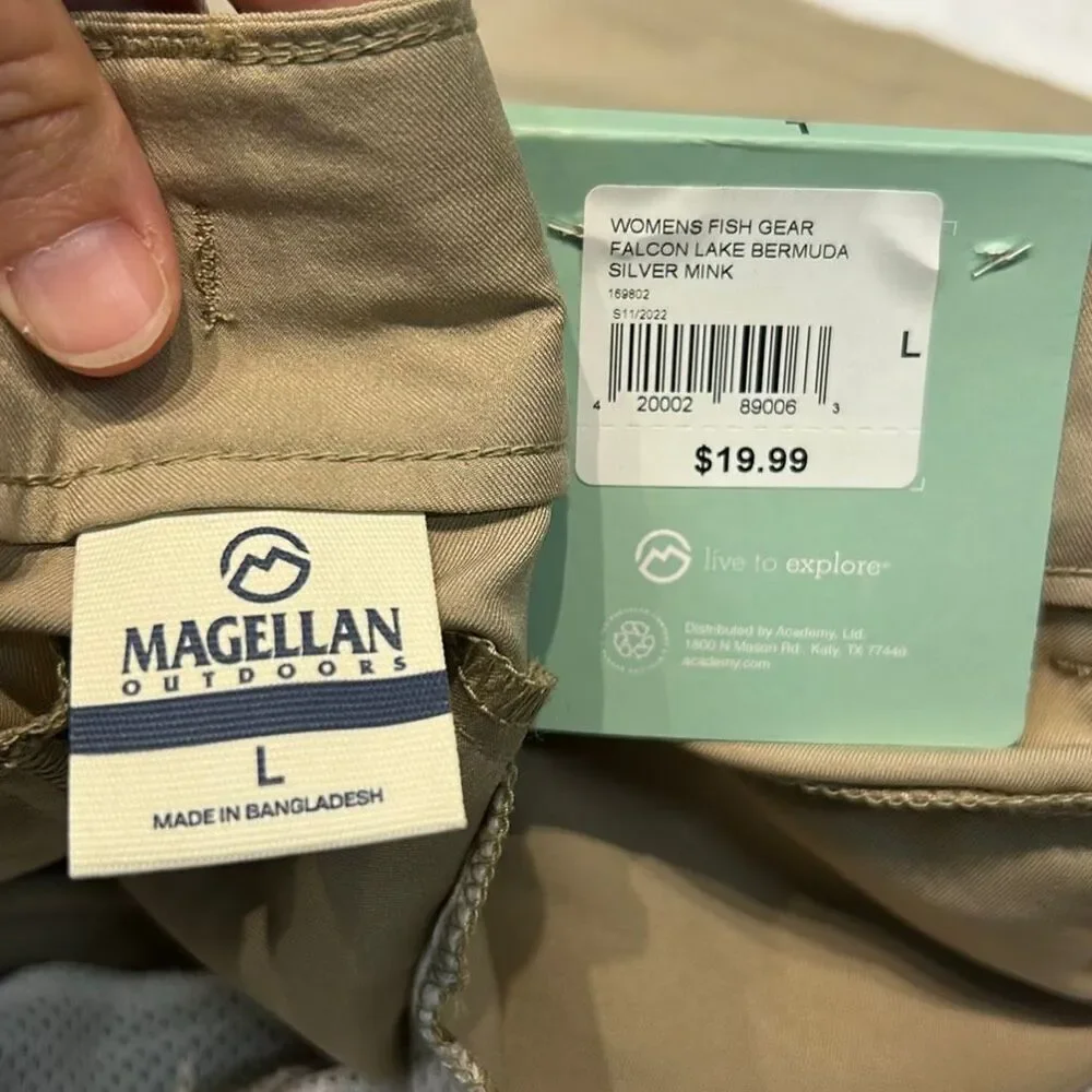 NEW Magellan Womens Bermuda Shorts Sz Large Khaki Fish Gear Falcon Lake Silver M